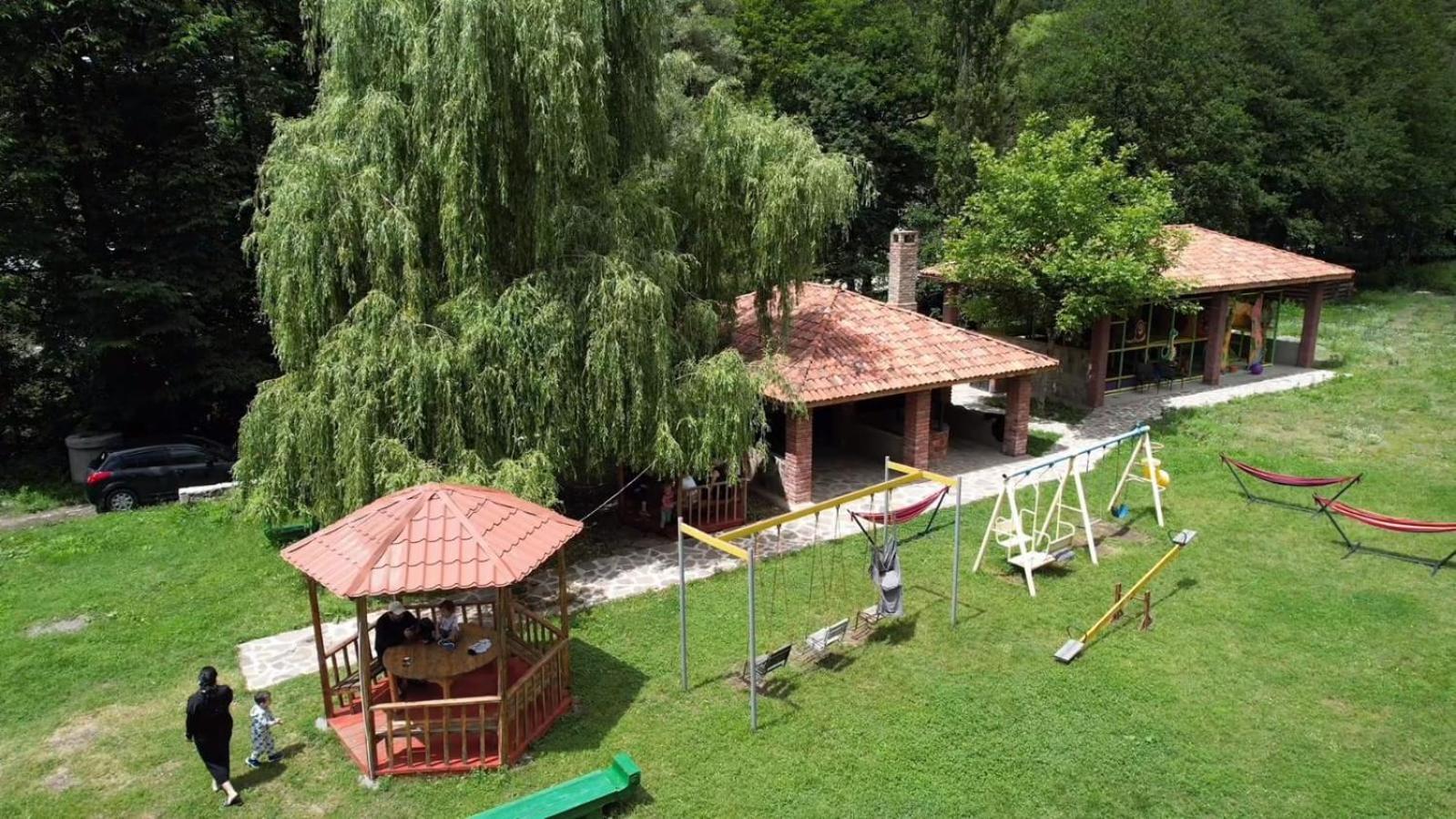 Hotel Iveria Абастумани Экстерьер фото